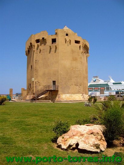 Torre  Aragonese nel 2004